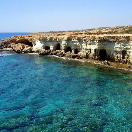 Varvara Gardens Apt Paralimni
